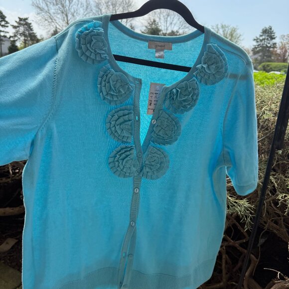 CJ Banks Women's Plus Size 1X Short Sleeve Cardigan with Rosette Design NWT Blue - Picture 2 of 12